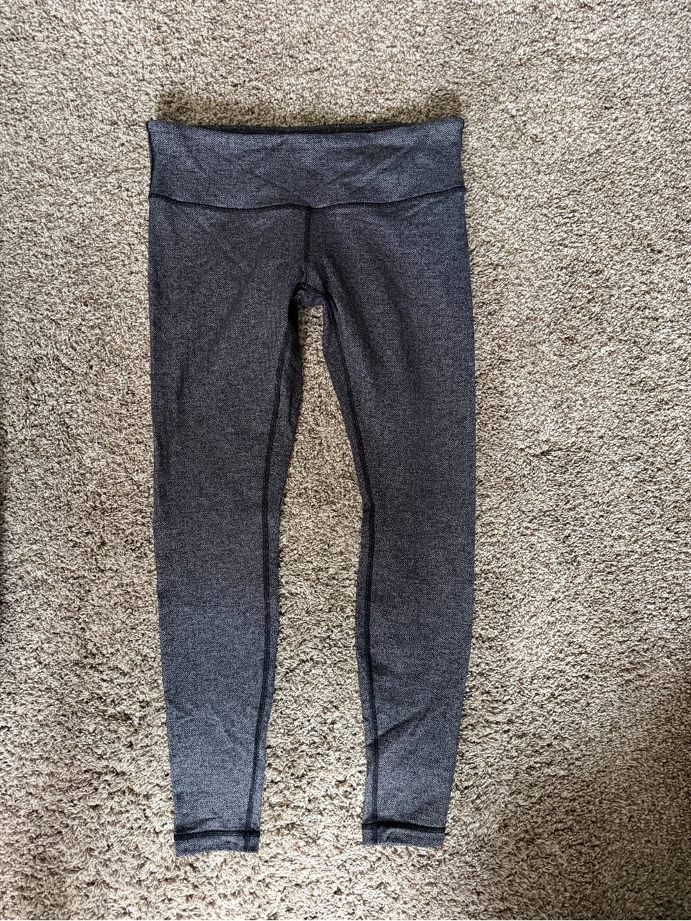 Lululemon heathered Charcoal Gray High-waist Leggings in excellent condition